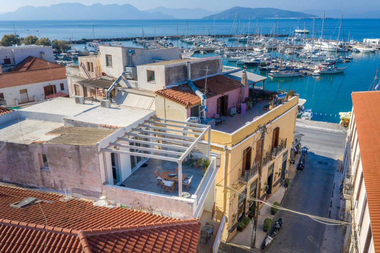 Apartmán The Roof - Flat Sea View In Aegina Town Exteriér fotografie